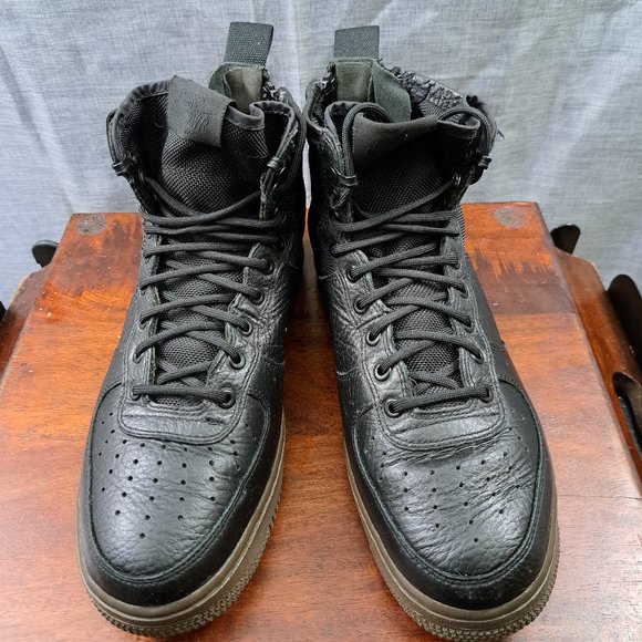 %Nike Air Force 1 SF Mid Black Leather Sneaker Sz 8 / A 35 main image 8